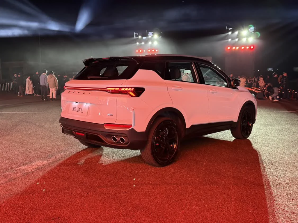 جيلي بينيو إل (Geely Binyue L ---Coolray L) - القوة والتكنولوجيا في سيارة واحدة 9 image 5