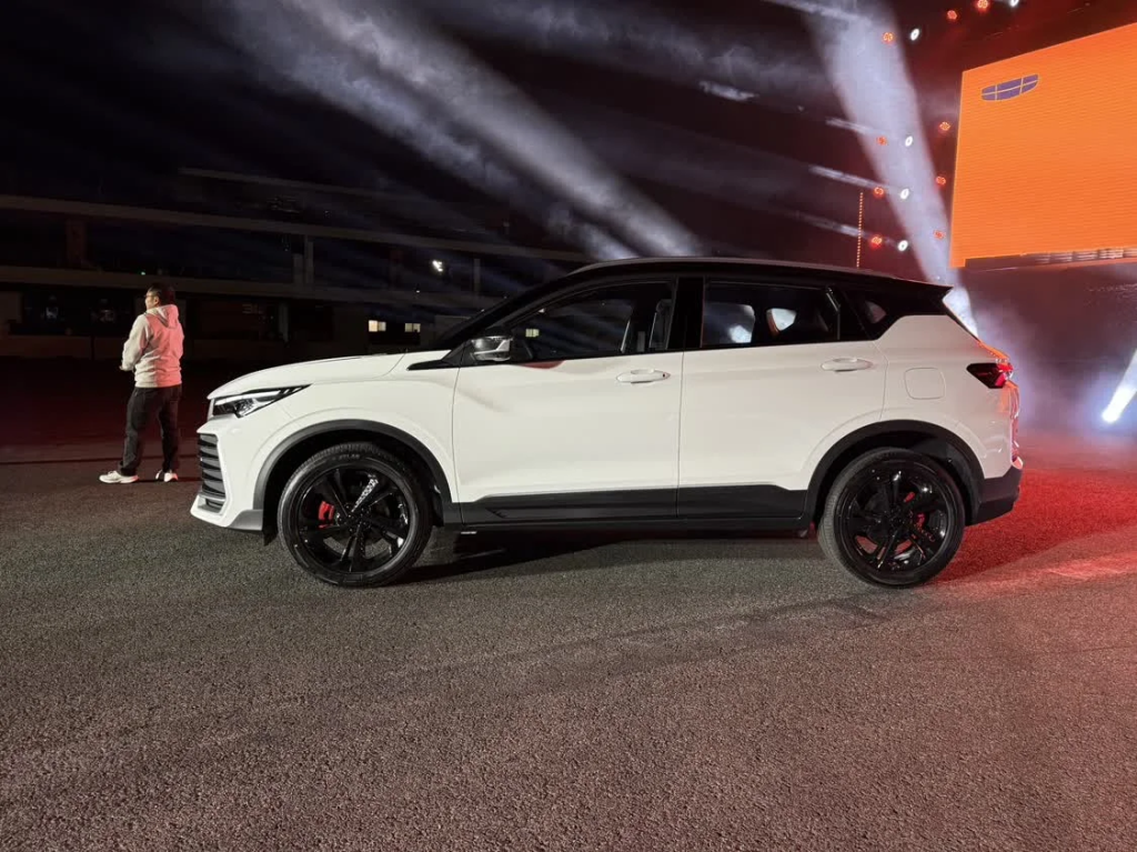 جيلي بينيو إل (Geely Binyue L ---Coolray L) - القوة والتكنولوجيا في سيارة واحدة 11 image 6